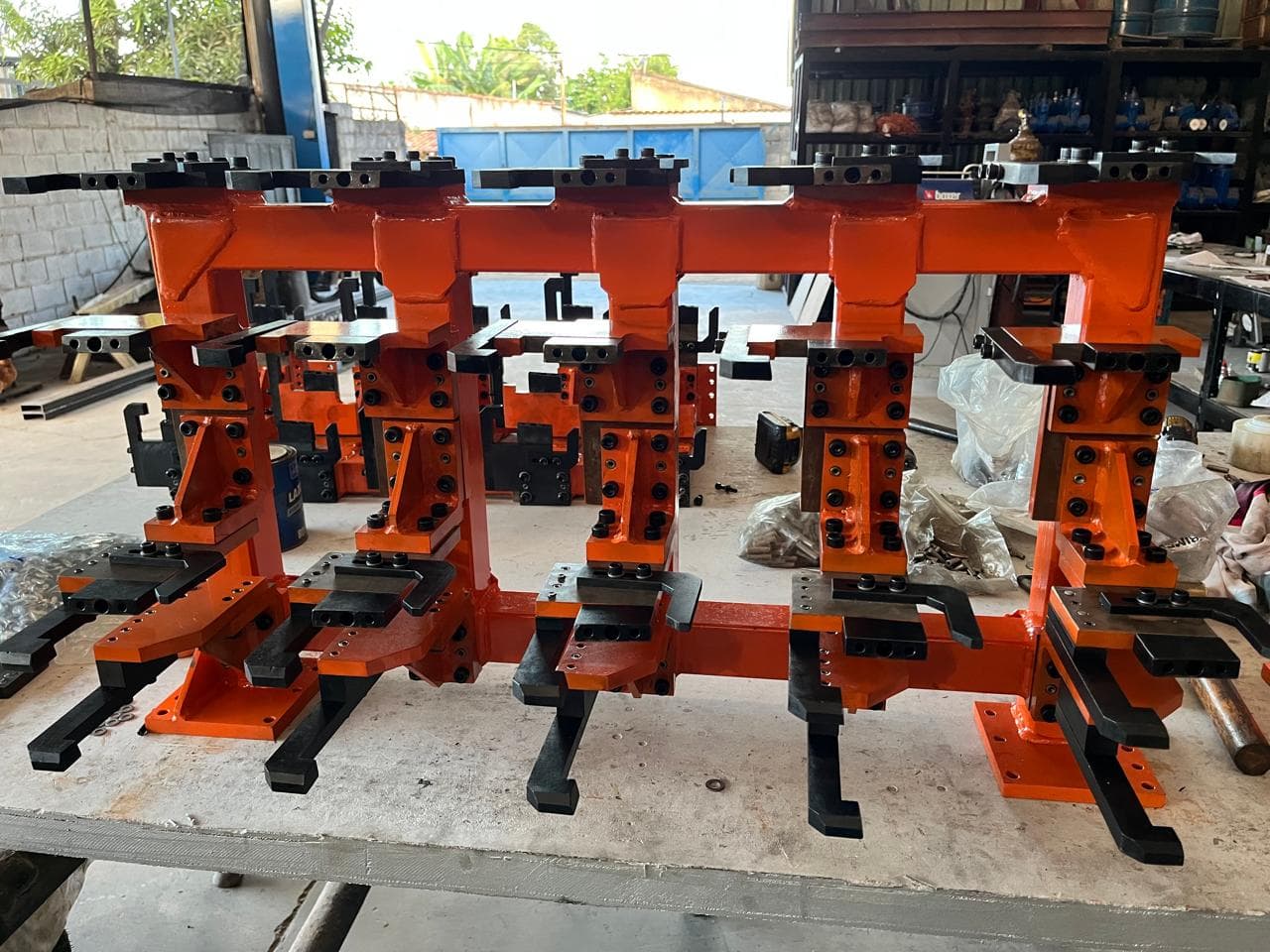 Base estrutural usinada